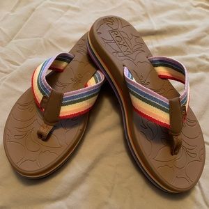 Roxy’s brand new never worn size 8 sandals